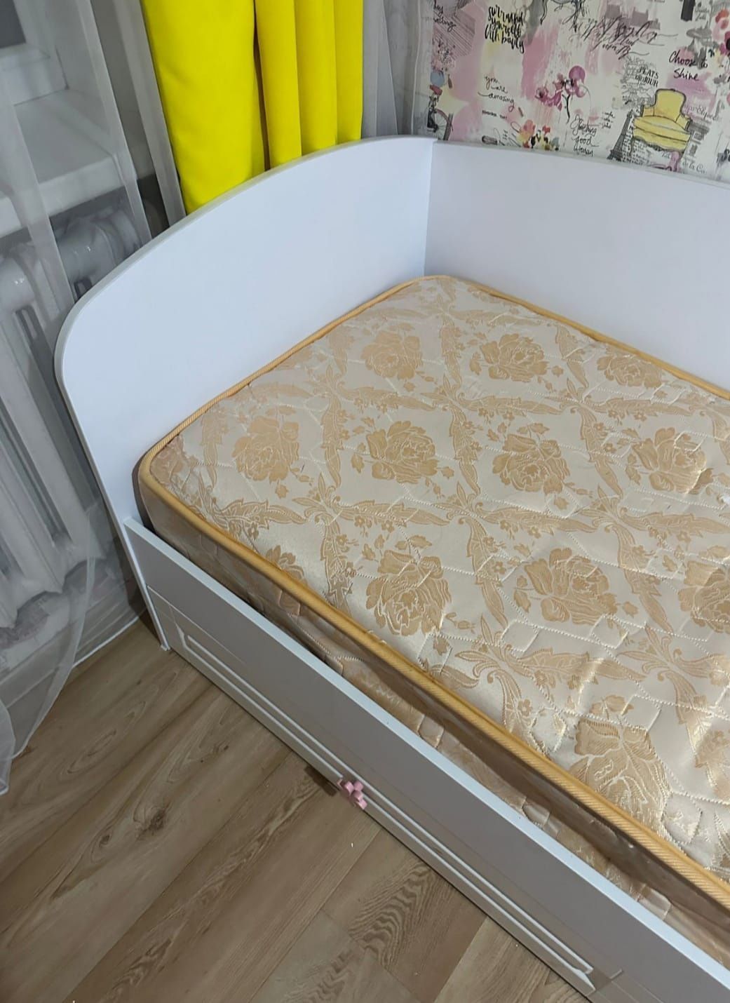 Продам кровать тахту!