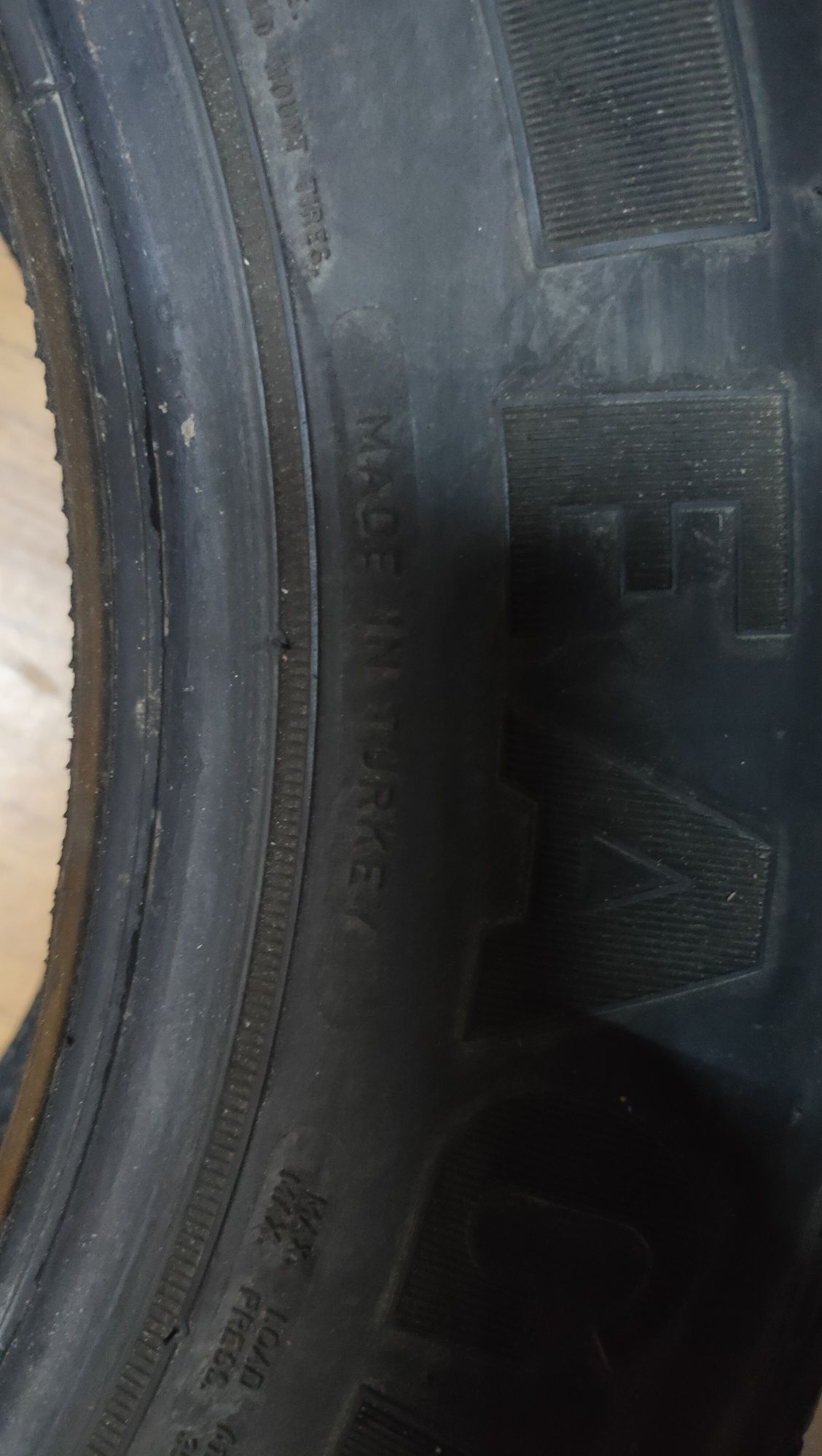 Продам летние шины GOODYEAR 195/65 15R. Б/у. 1сезон журилген. 55мын