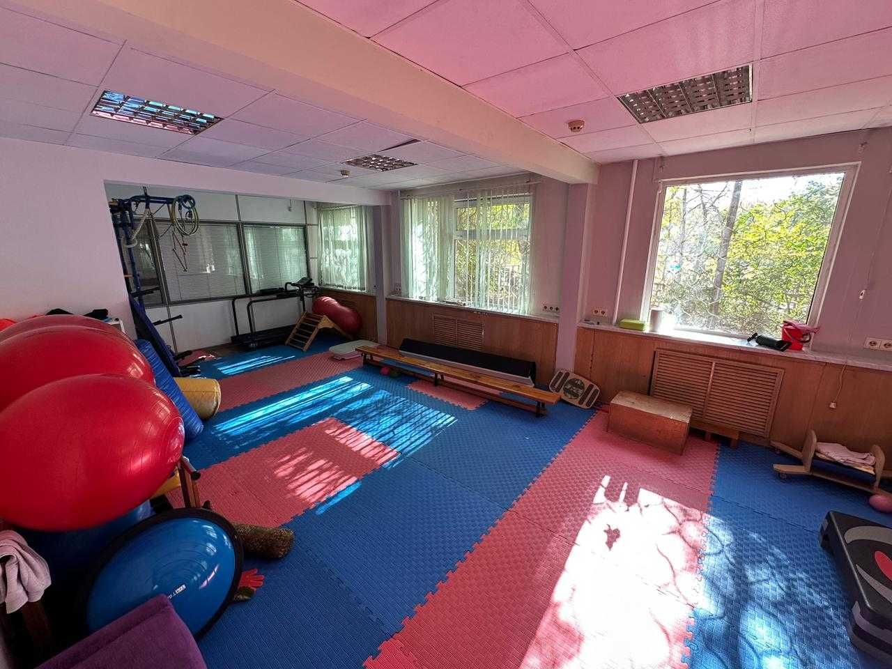В продаже коммерческое помещение 270 м2 Потанина 27/2
