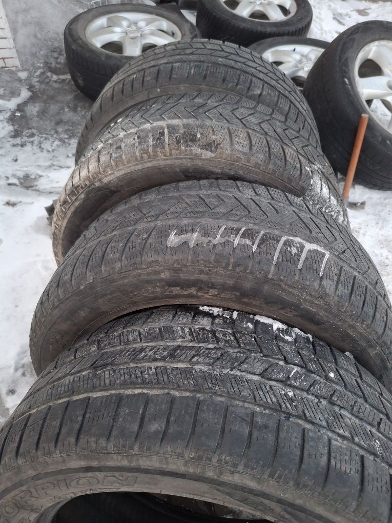 Продам шины Pirelli Scorpion (всесезонка)