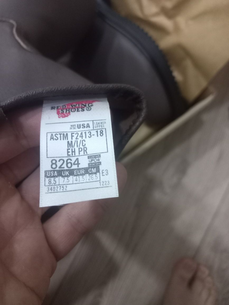 Продам спец обувь Red Wing  ,оригинал ,сделано в USA