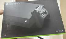 Продаю игровую консоль Xbox One X с жёстким диском на 1 ТБ.
