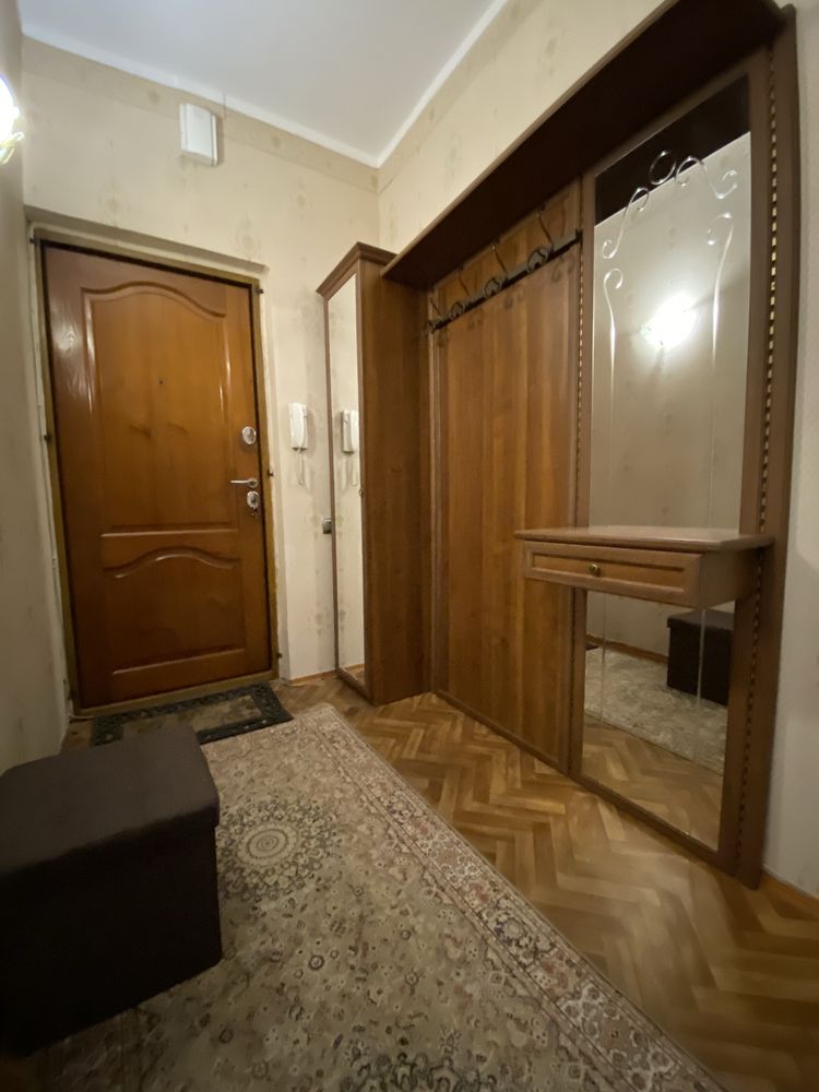 Мебель в прихожую пр-во Италия