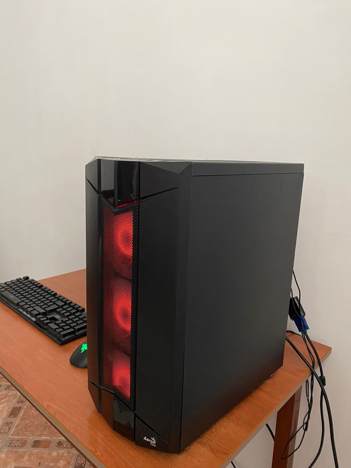 Продам игровой компьютер inte corei3 16 ОЗУ  1660 6gigov m2me 460gigab