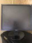 LG Flatron L1753S 17", 1280x1024 / VGA / ЖК. Продам на запчасти .