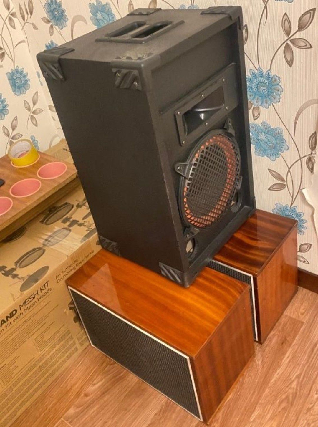 2 Колонки Digital Karaoke amplifier с хорошим звуком