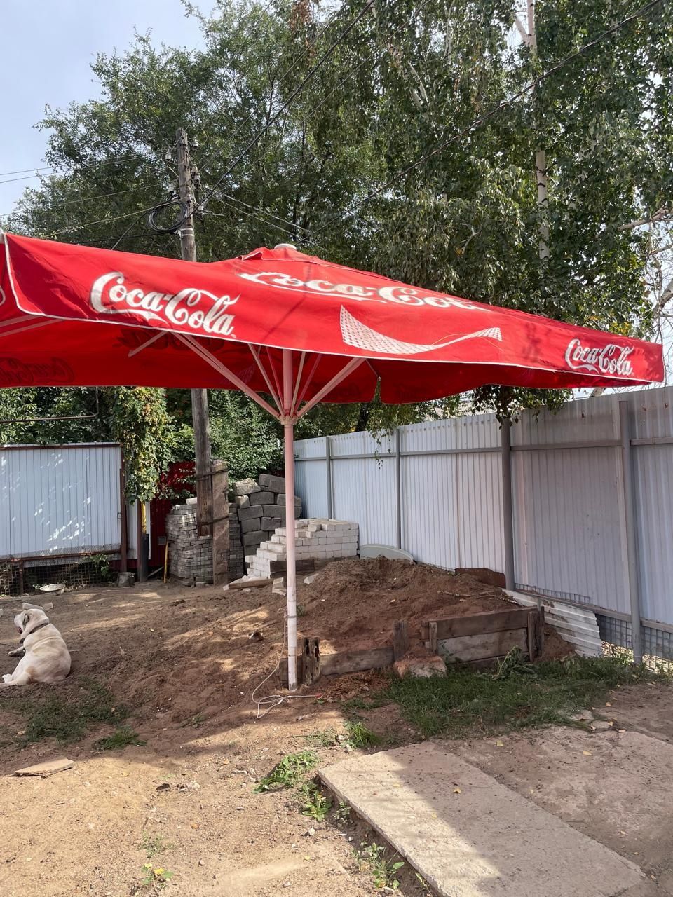 Уличные зонты для кафе или дома