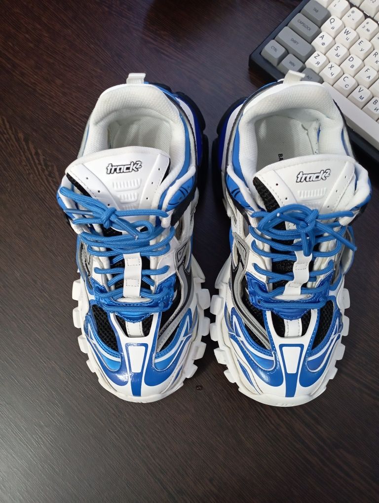 Balenciaga track 2