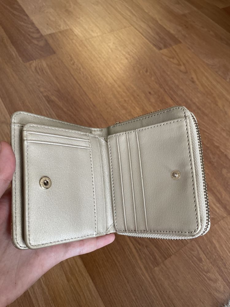 Charles&Keith кошелек