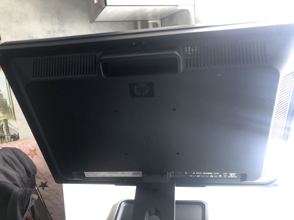 Срочно, Монитор HP L2208w, 1680x1050, 76 Гц