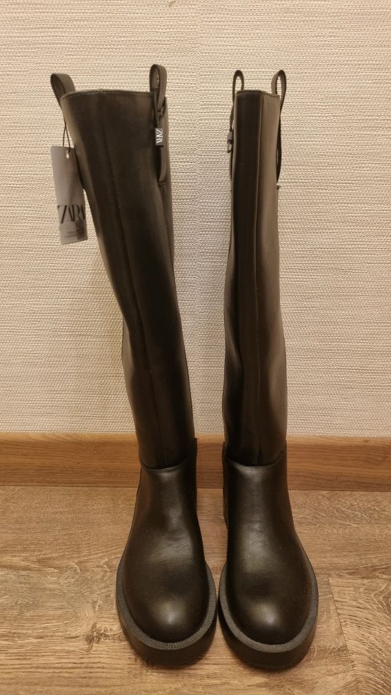 Продам сапоги Zara