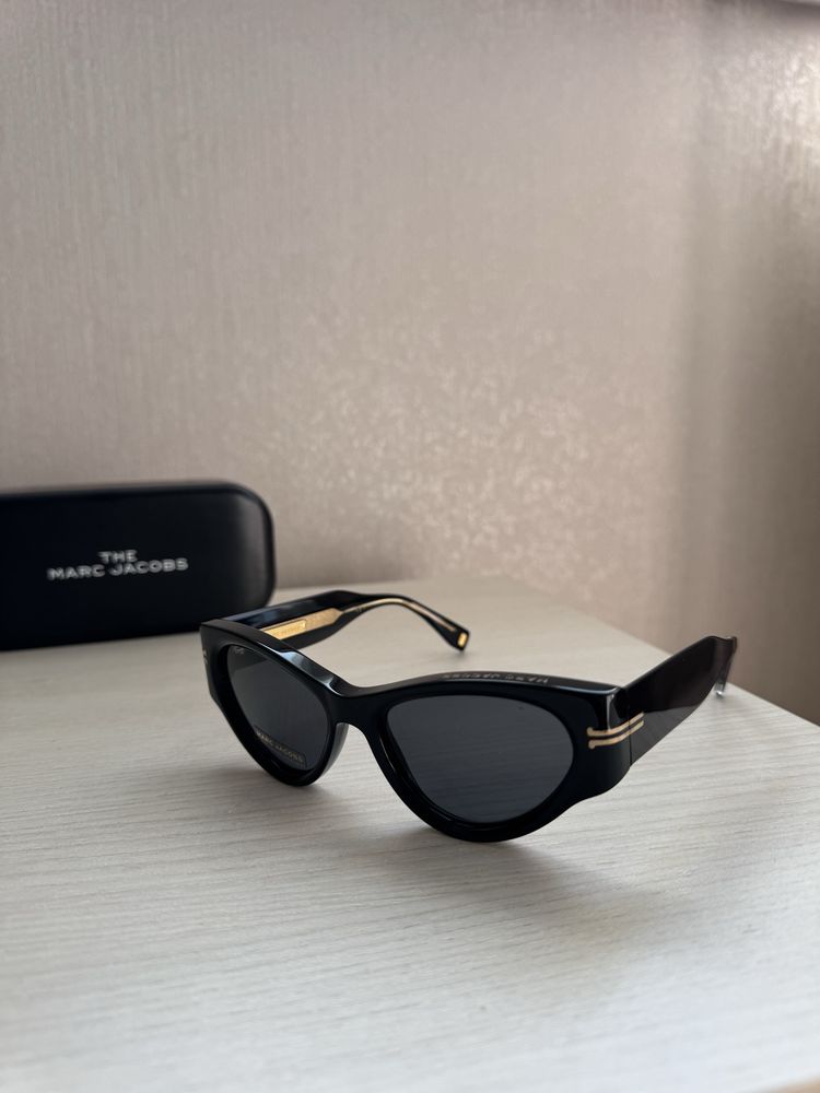 Солнцезащитные очки Marc Jacobs