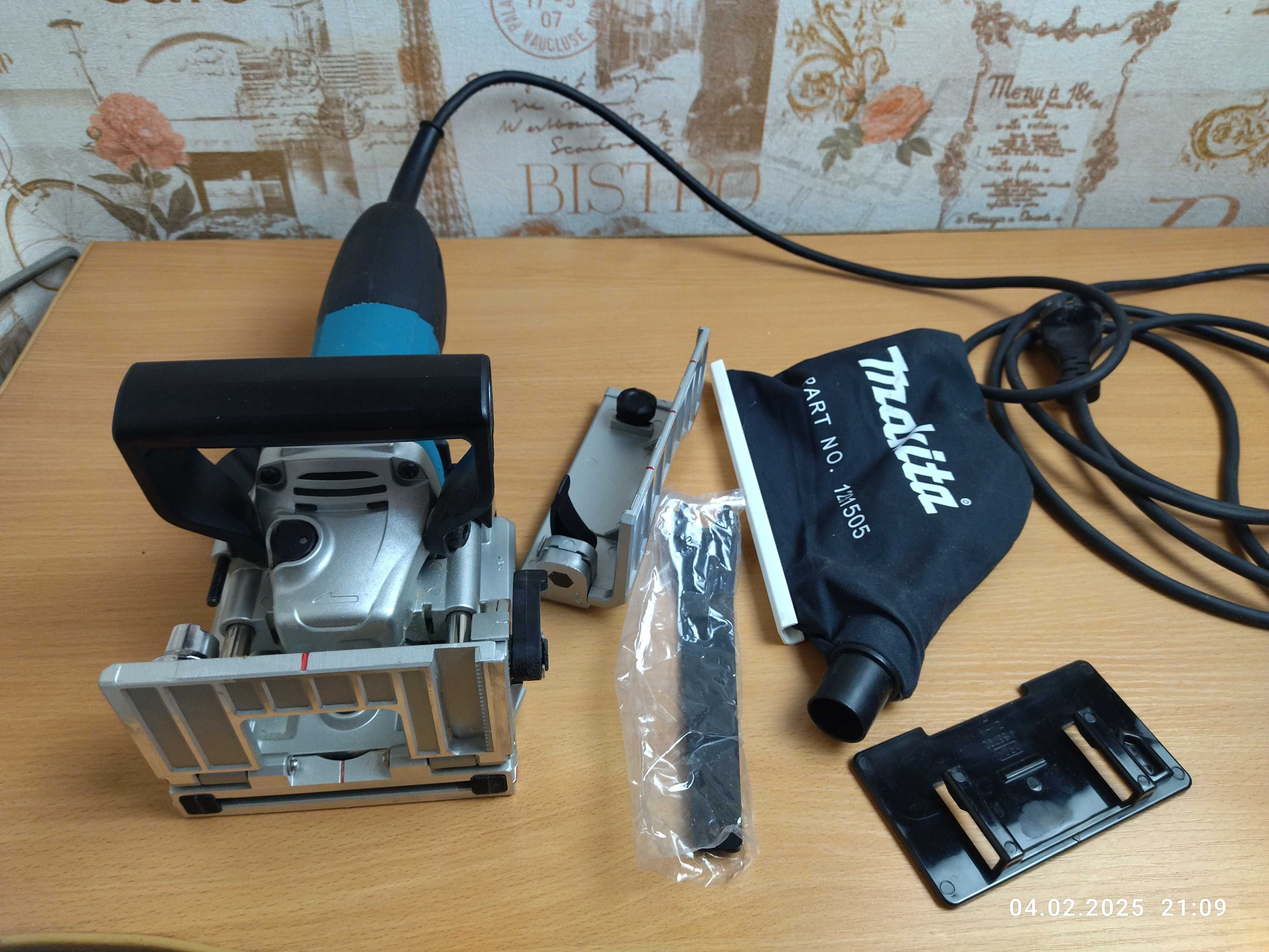 Ламельный фрезер Makita PJ7000J