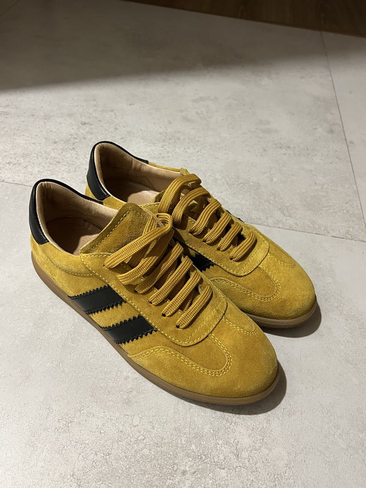 Продам обувь Perfect Pairs