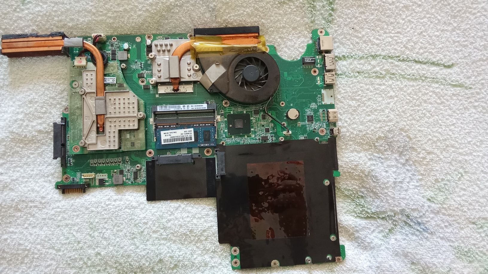 Материнская плата от ноутбука TOSHIBA P500