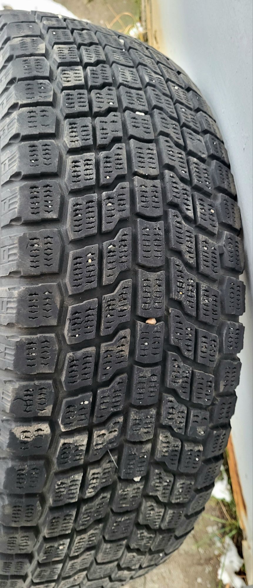 Yokohama 225/65 R17