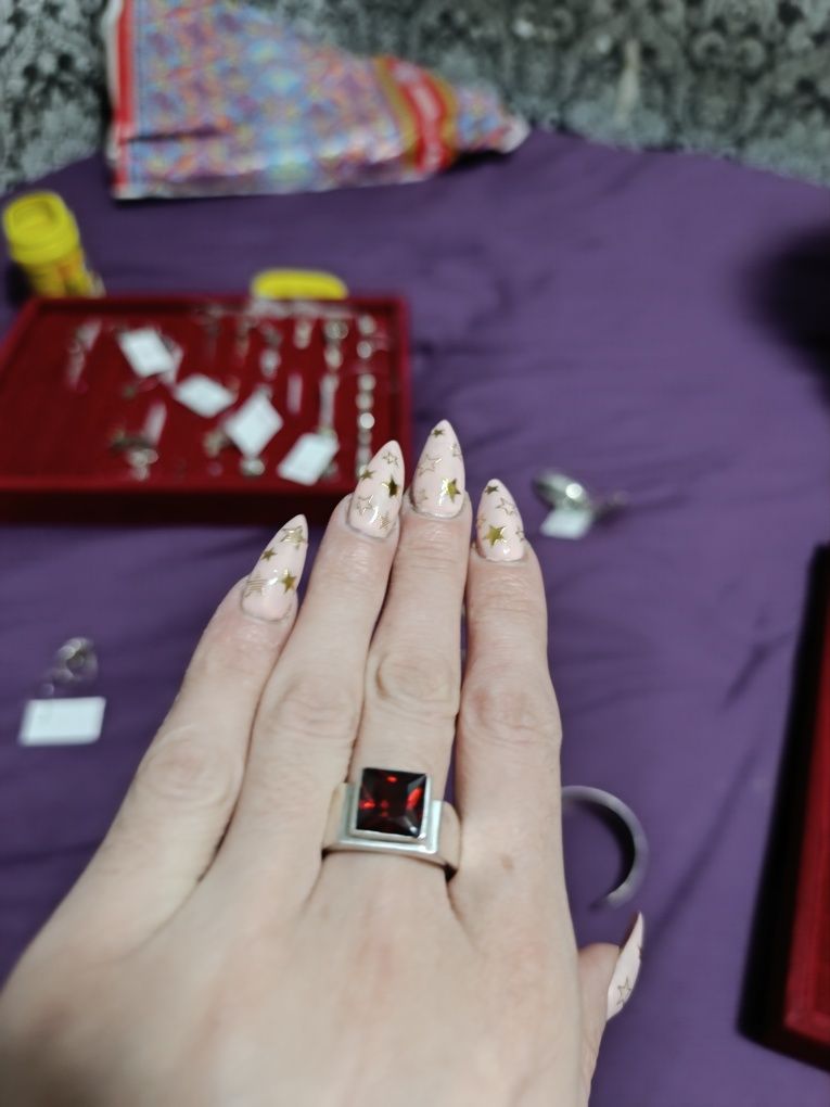 Продам серебро 925 пробы