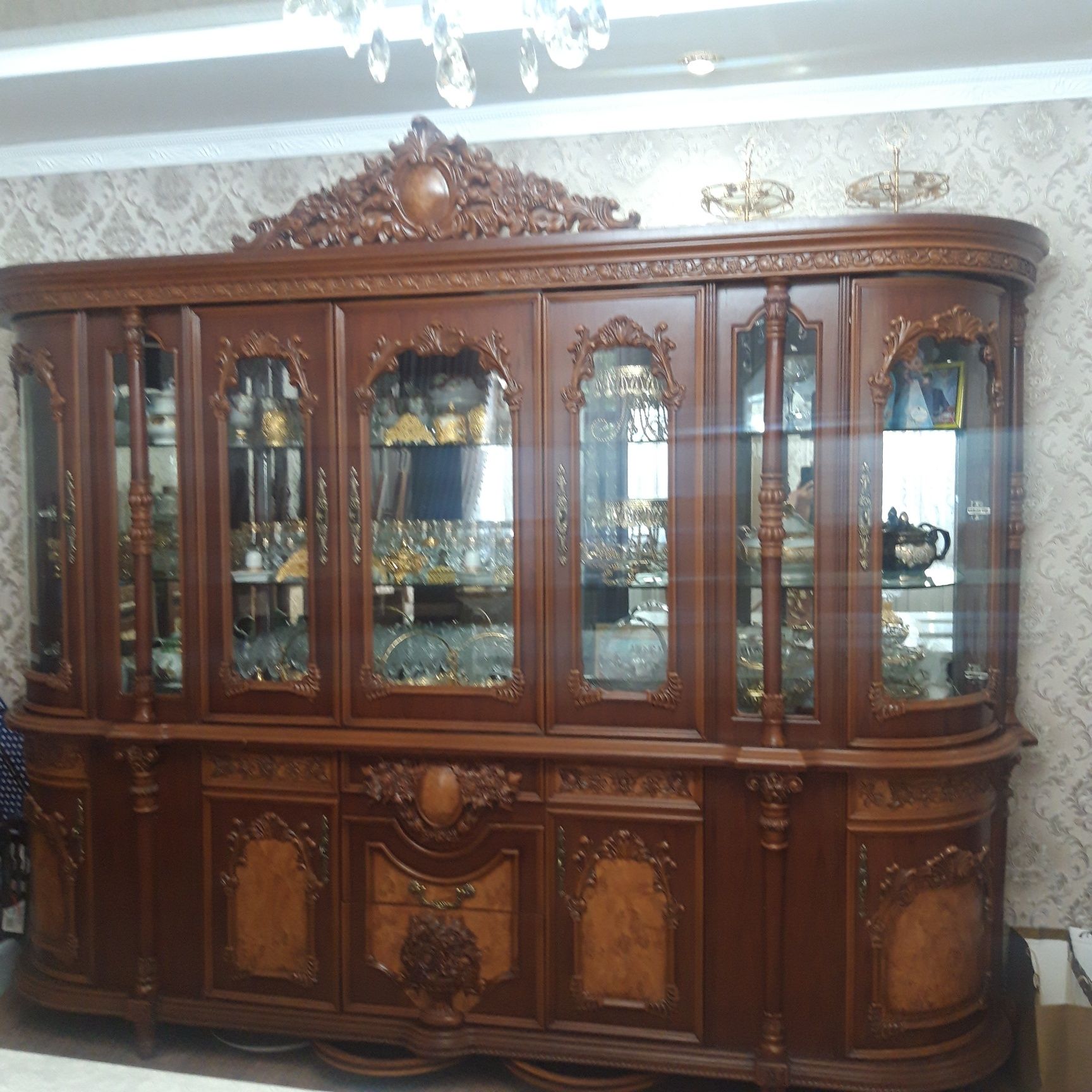 Продаётся гостиная