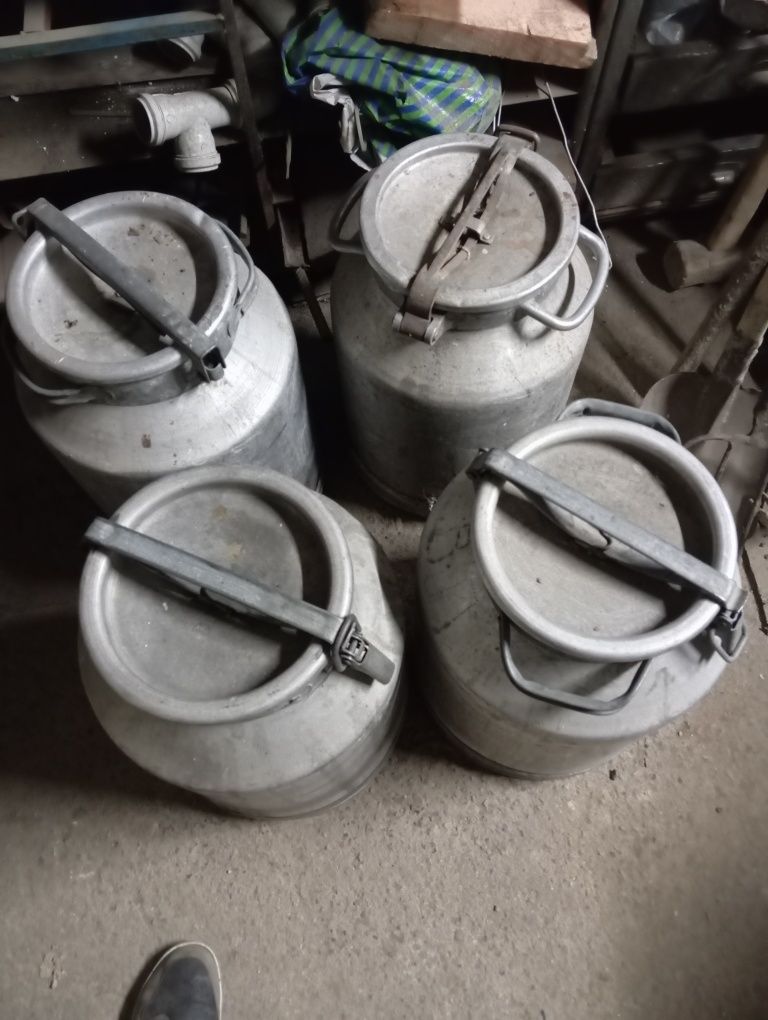 Продам фляги целые