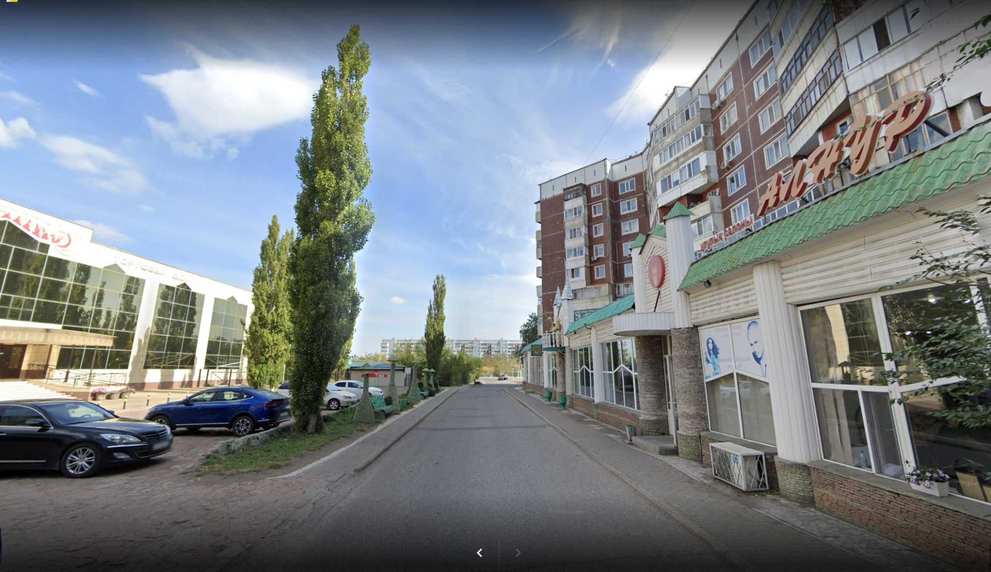 Центр ! Торговый дом "ФЕНИКС" площадью - 1356 кв метров !
