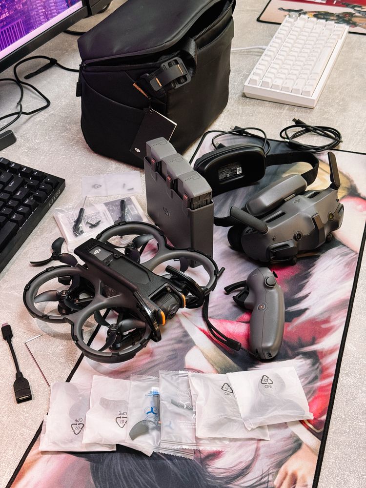 Дрон DJI Avata 2 Fly More Combo (3 батареи) серый
