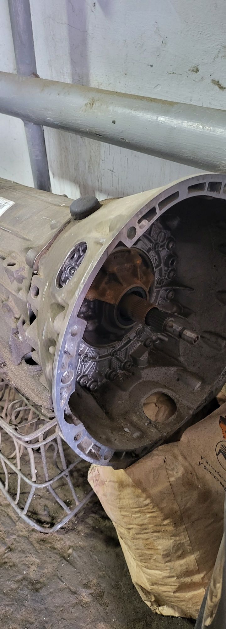Продаётся коробка от Мерседес S 350