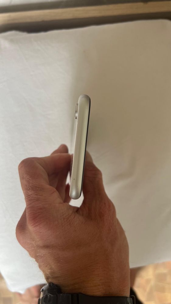 Iphons XR с деффектом