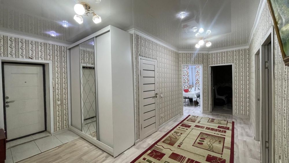 Продам прихожку (шкаф-купе)