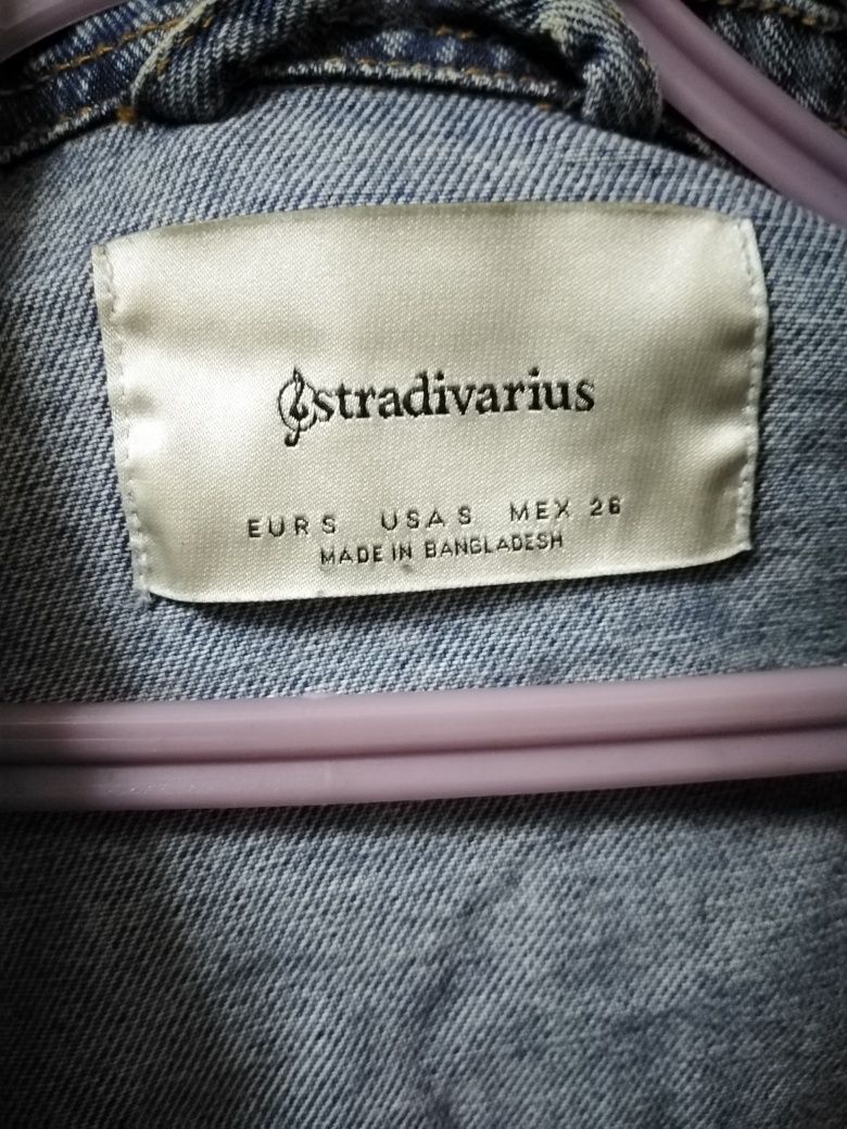 Джинсовая куртка stradivarius