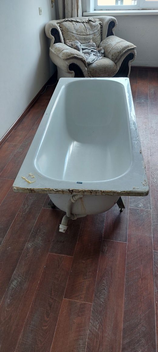 Продам ванну металлическую 170 см.