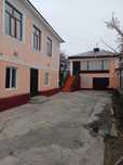 Продаётся 2 дома на одном участке.