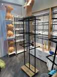 Металлические стойки рейлы для магазина магазин одежды белья Срочно