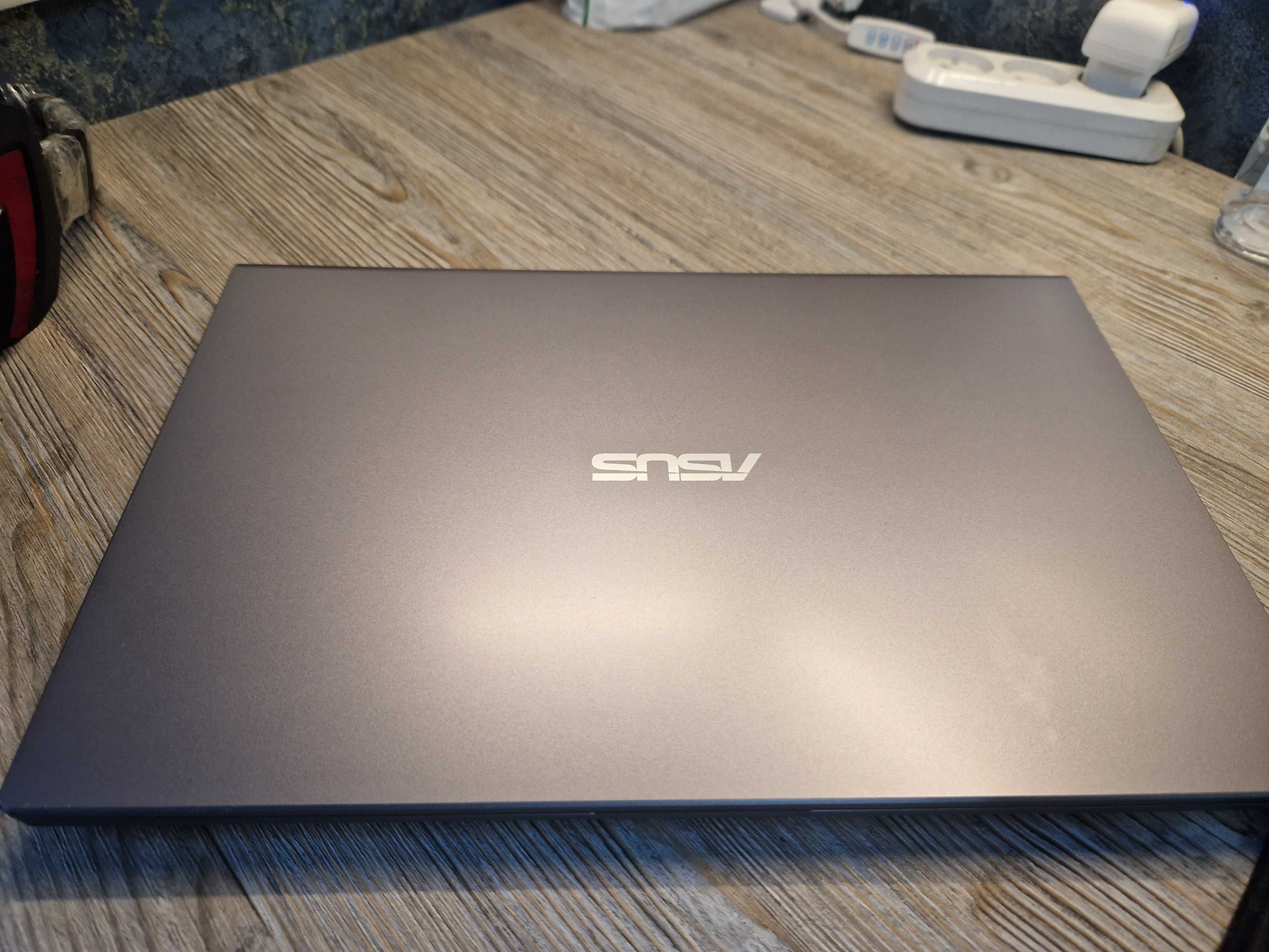 Ноутбук Asus Corei3\в коробке\ОЗУ 12гб\SSD\X509JA состояние норм