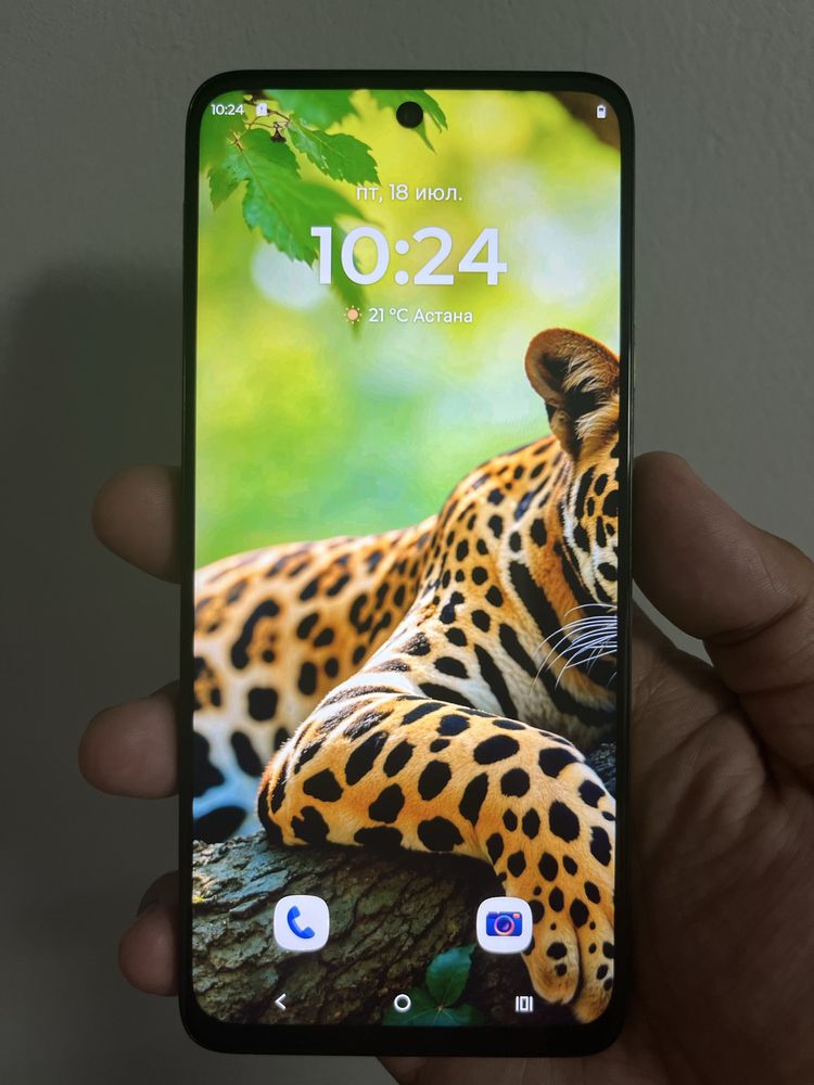 Moto G15. (8+4. 256gb)
