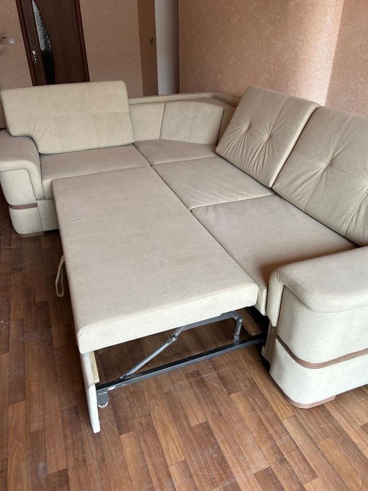 Мягкий раздвижной диван