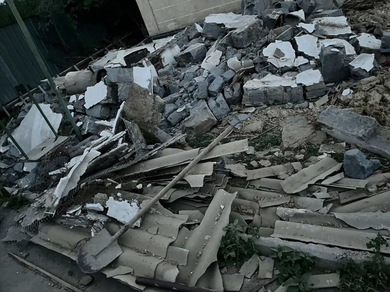 Доставка и Вывоз Мусора — Быстро и Надёжно!