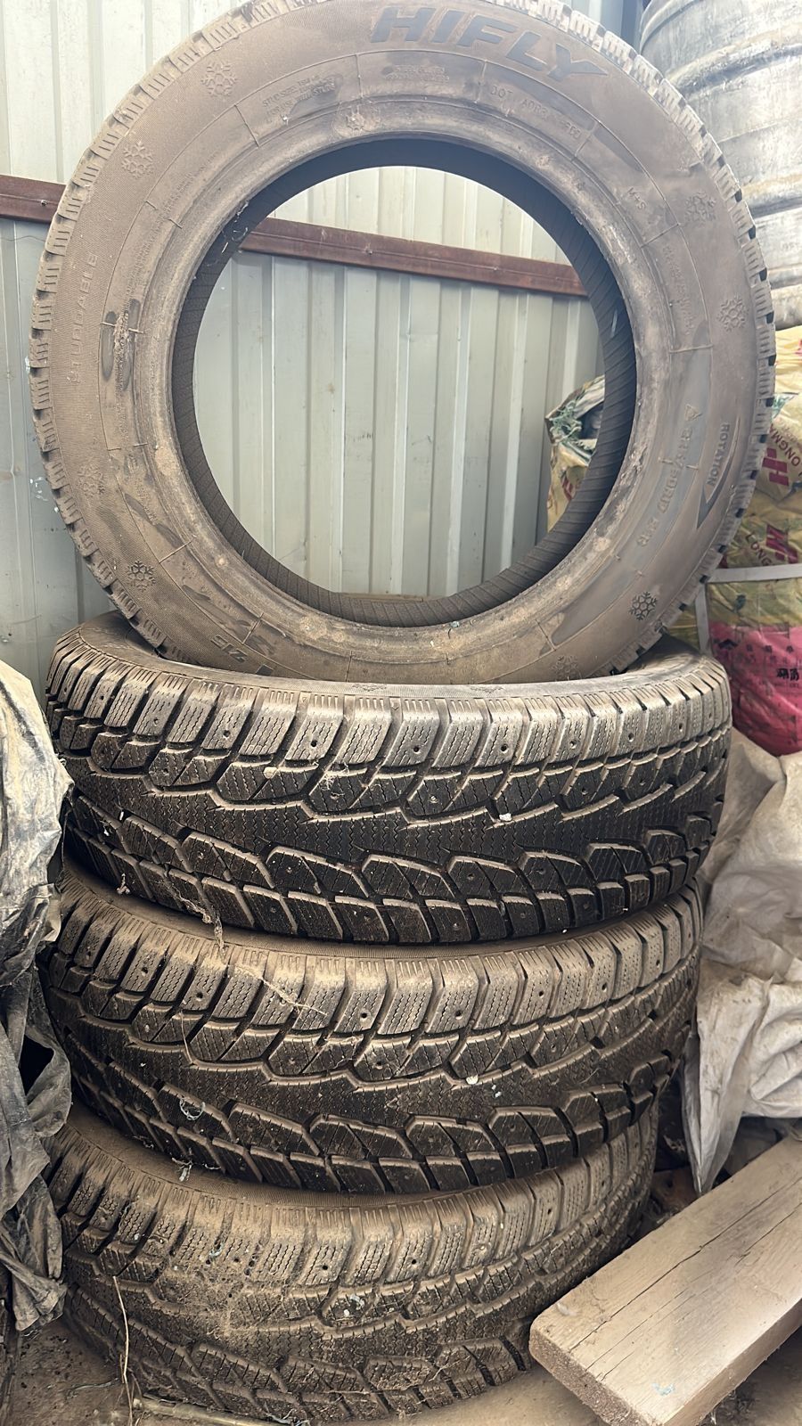 Шины зимние!Продам срочно!