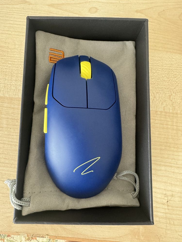 Продам игровую мышку