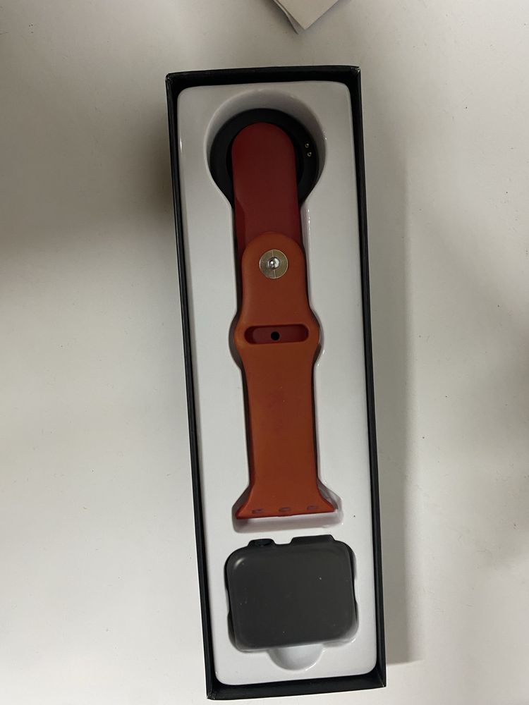 Продам часы Apple watch новые