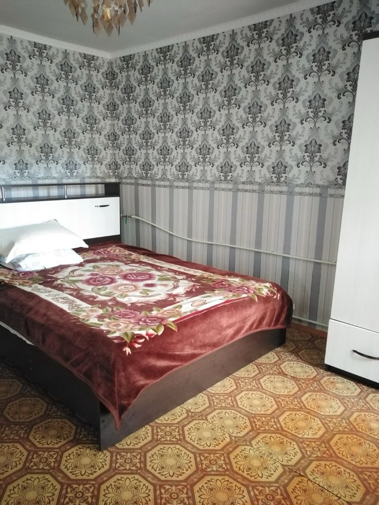 Продам дом в поселке Аулиеколь, 100 м2, отдельный благоустроенный