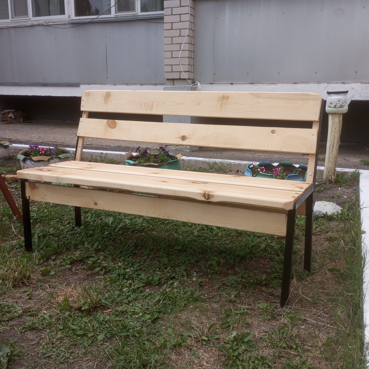 Лавка деревянная