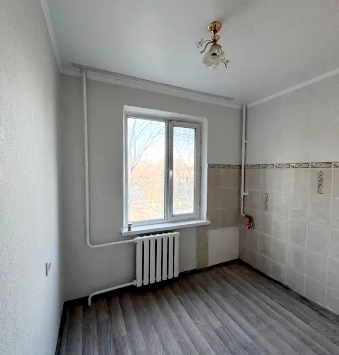 продам 3-х ком. 62кв. центр 2-этаж
