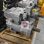 Гидравлический насос Hitachi Y B 6 0 0 0 0 2 4