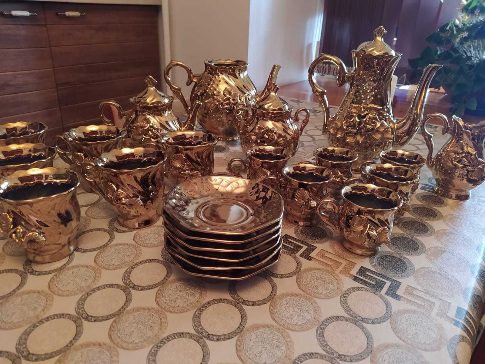 Чайно-кофейный сервиз