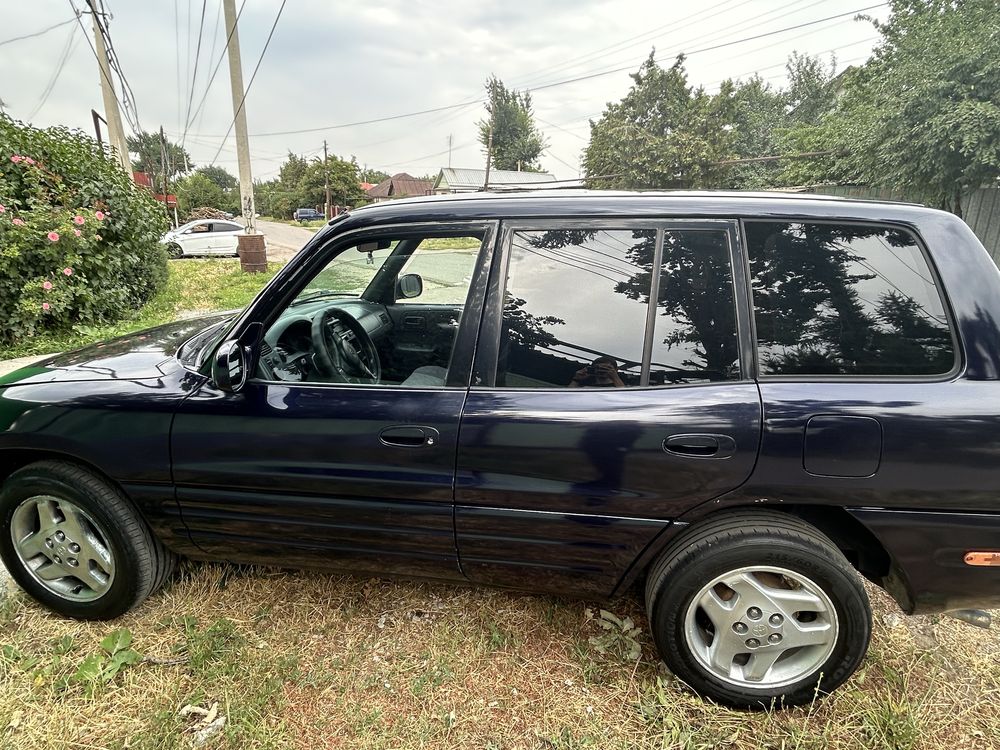 Продам Тайота RAV 4