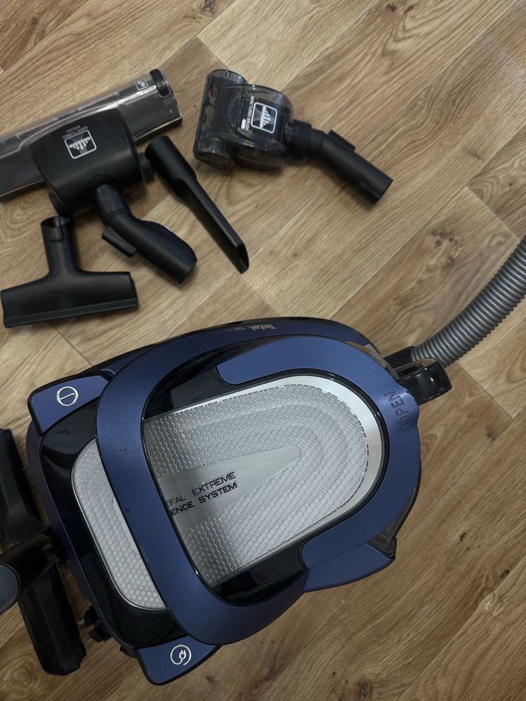 Пылисос tefal много насодок мощный