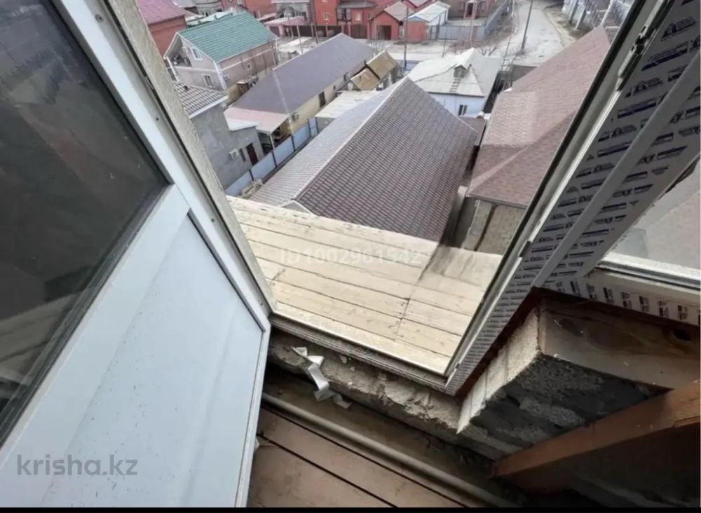 дом с участком и подвалом в центре города