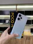 Xiaomi Poco F5.