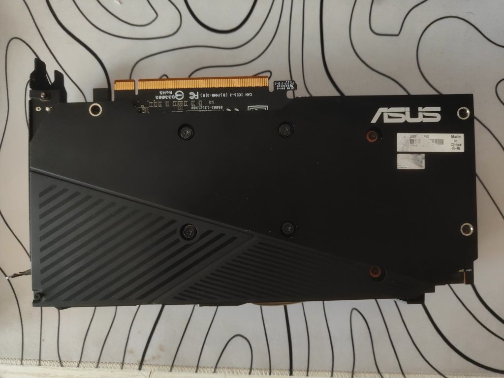 Обменяю видеокарту ASUS RX 5500 XT 8