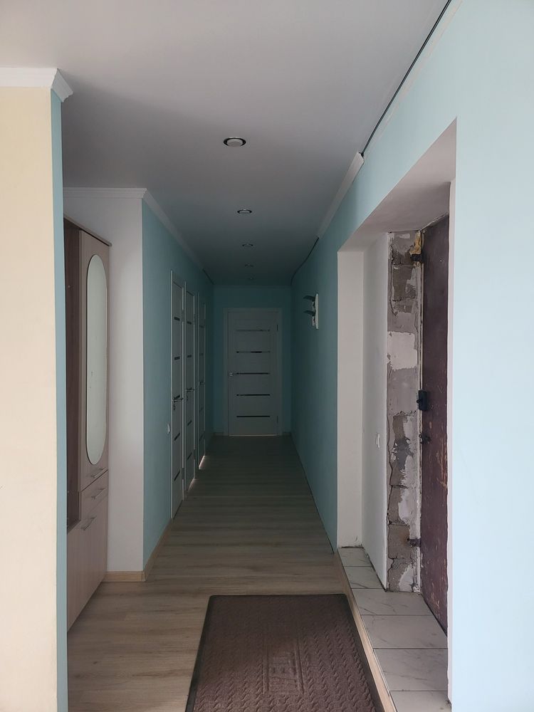 Продаю 4-комнатную квартиру, Новочерноярка, 90 м², евро-ремонт